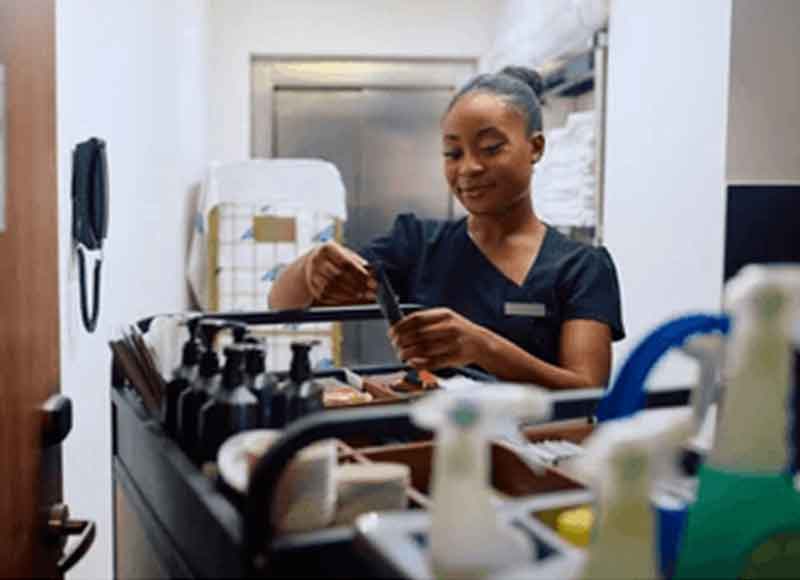 Housekeeping Cleaner